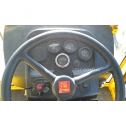Мини-трактор Dongfeng-404C (Донгфенг-404C) с кабиной желтый Мини-трактор Dongfeng-404C (Донгфенг-404C) с кабиной желтый