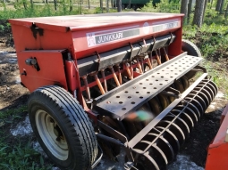 Сеялка Simulta Junkkari 250 H Сеялка Simulta Junkkari 250 H